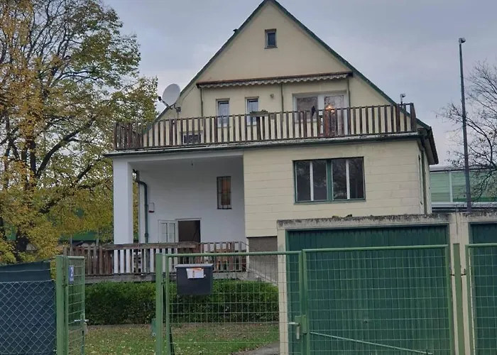 Cozy In An Elegant House *